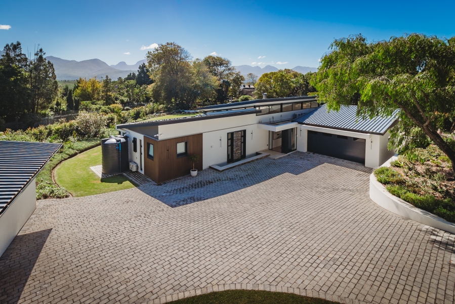 3 Bedroom Property for Sale in Glenwood Western Cape